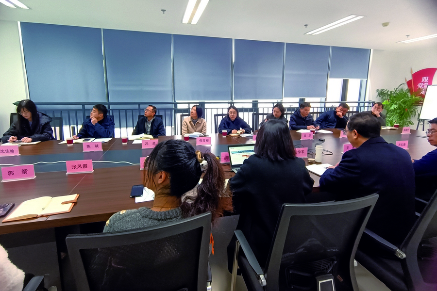 市委组织部副部长娄丹丹带队来新码生物调研1.jpg